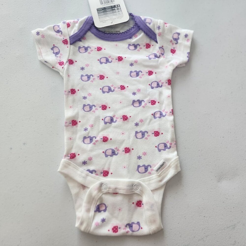 Onesies 3 Pack Baby Girl Bodysuits Size: Newborn. - Picture 4 of 5